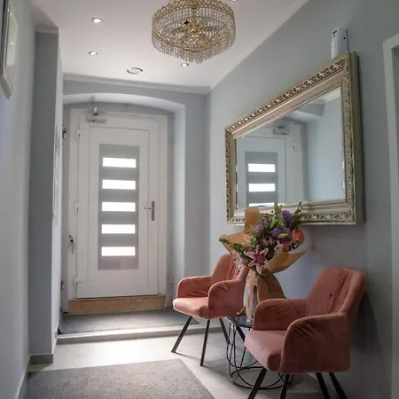 דירה One Bedroom With Sea View פולה